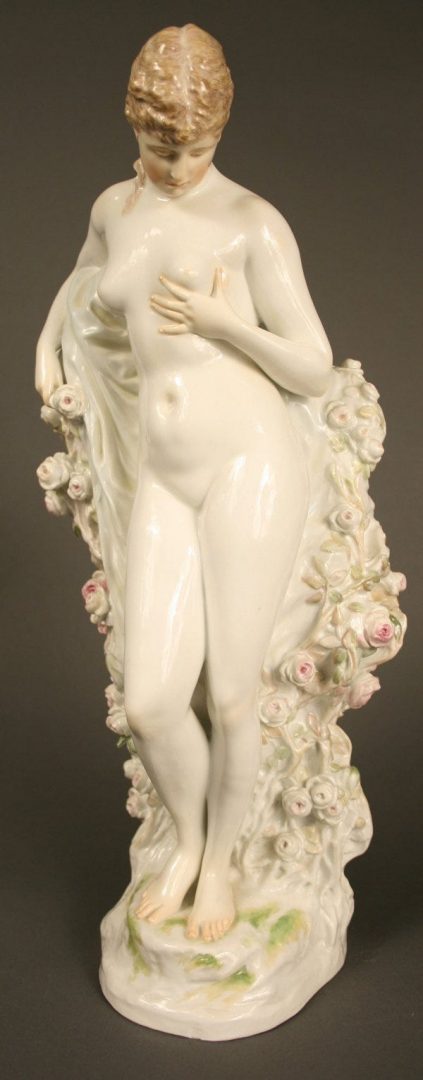 Important Meissen female nude porcelain by Walter Schott.
