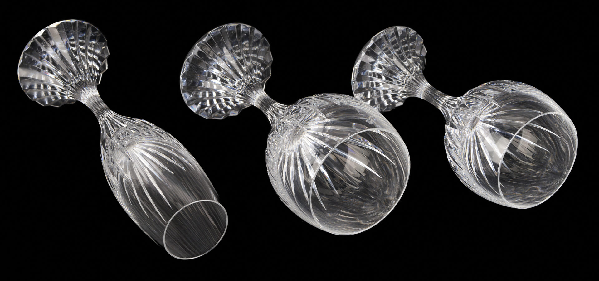Lot 1158: 21 Baccarat Messena Pattern Water Goblets