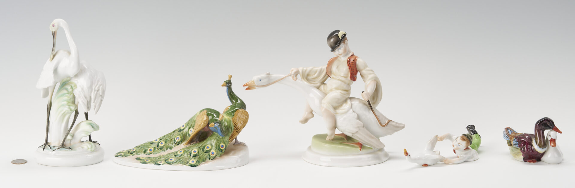 Lot 789: 5 Herend Porcelain Bird Figurines incl. Double Peacock
