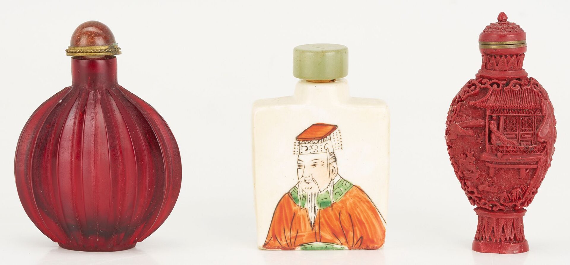 Lot 1000: 3 Asian Snuff Bottles incl. Portraits