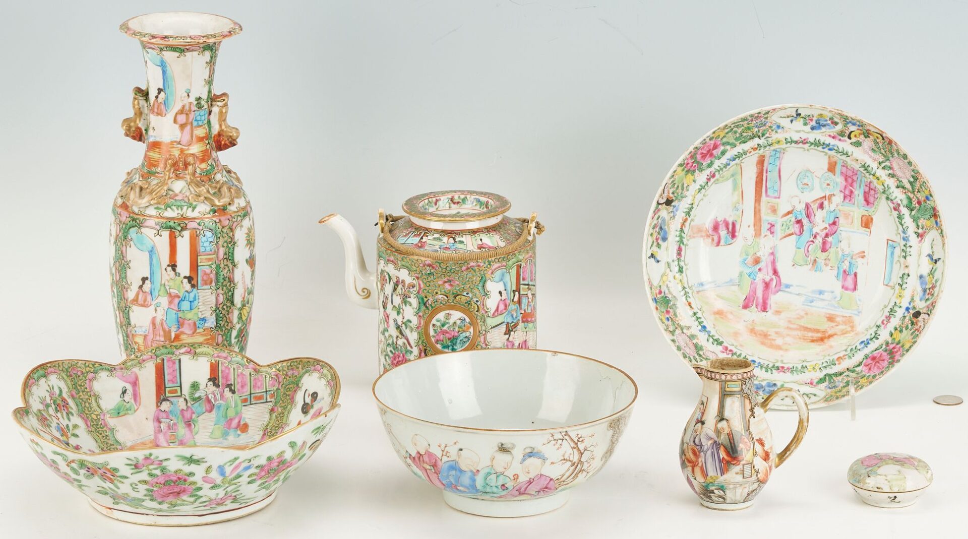 Lot 1007: 7 pcs. Chinese Export Porcelain, Famille Rose