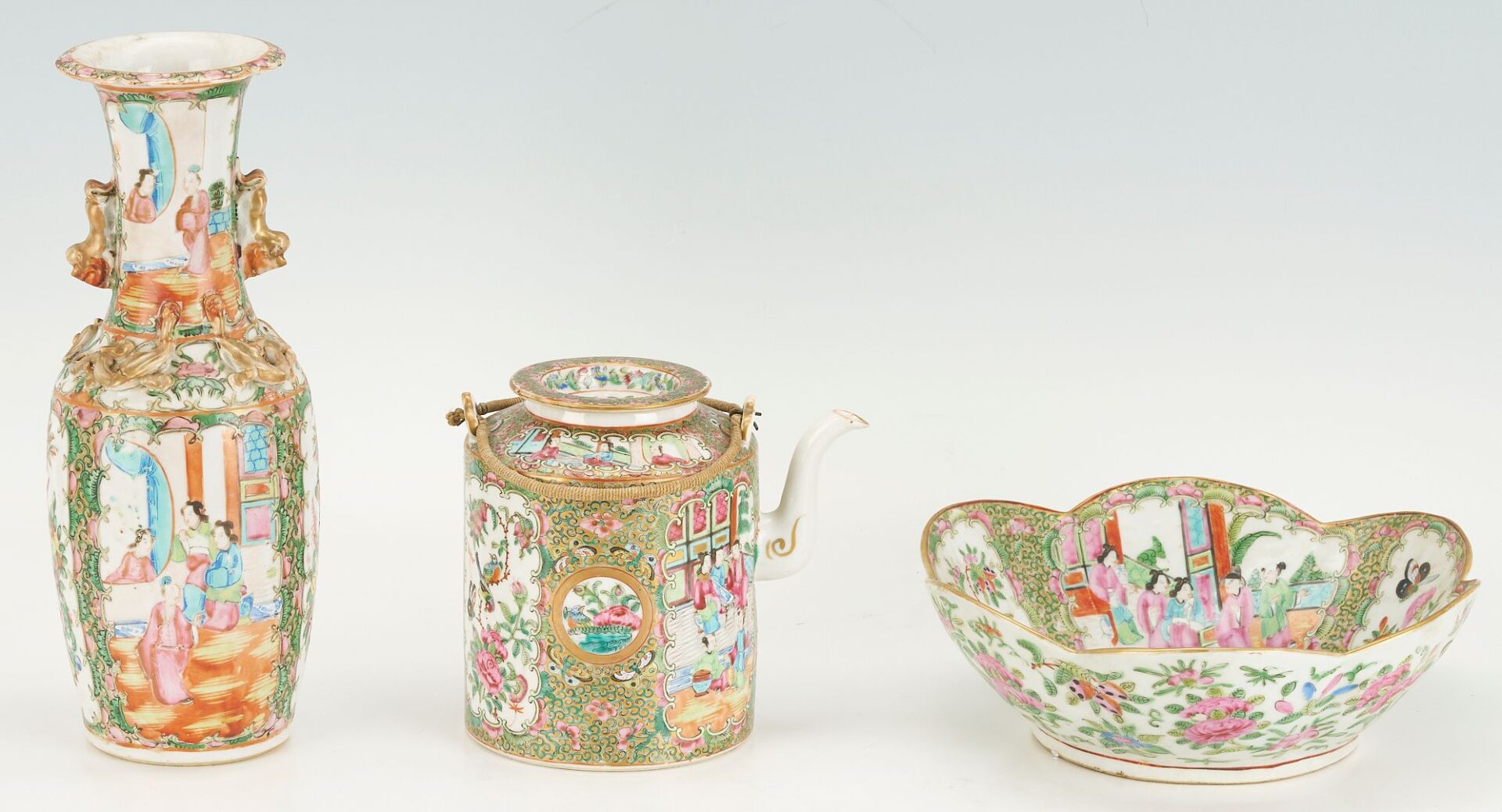 Lot 1007: 7 pcs. Chinese Export Porcelain, Famille Rose