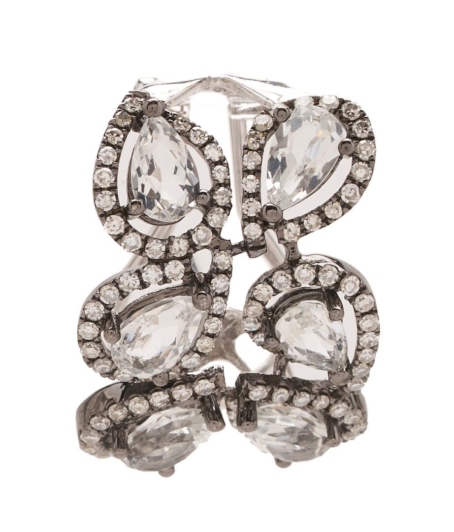 Lot 1012: 3 Pairs of Gold & Silver Earrings