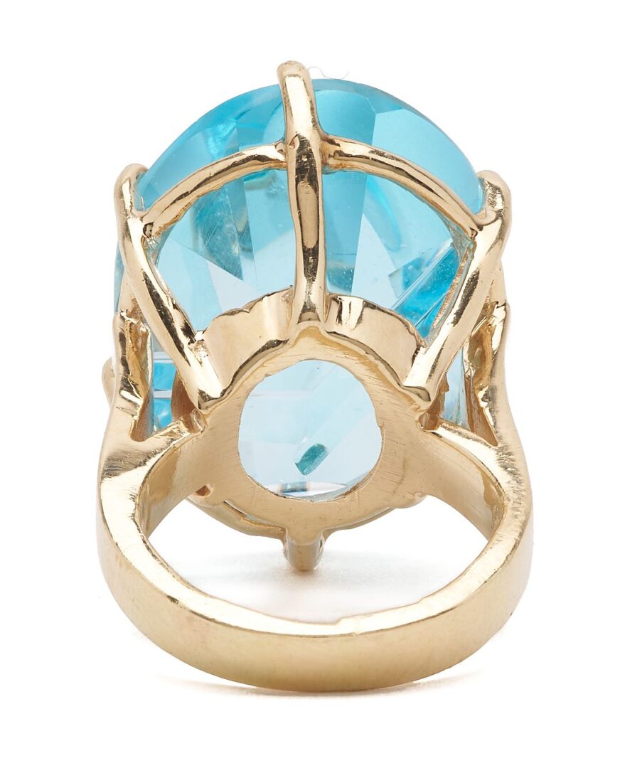 Lot 1013: 14K Gold & Topaz Ring