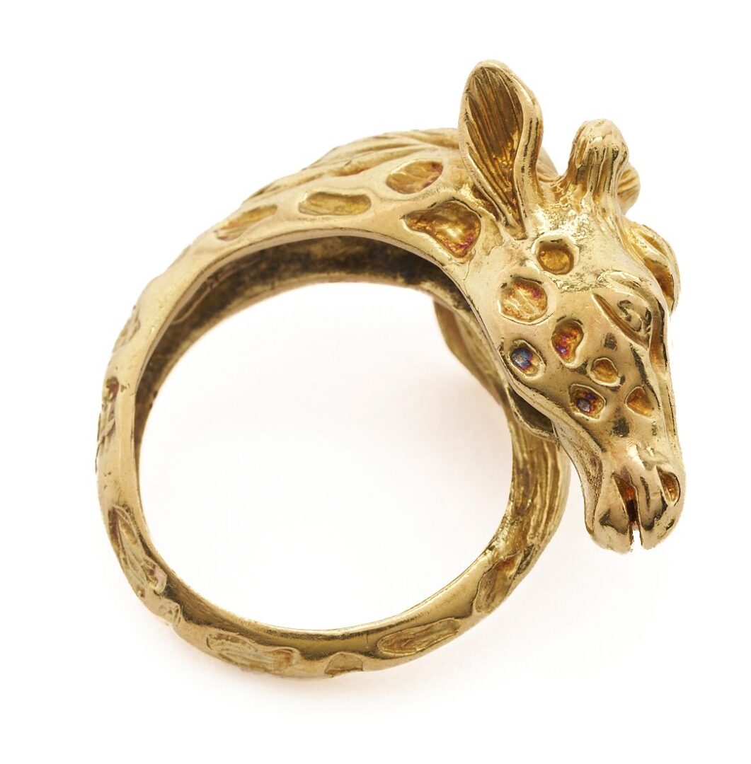 Lot 1027: 18K Gold Giraffe Head Ring