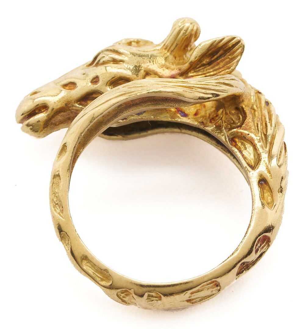 Lot 1027: 18K Gold Giraffe Head Ring