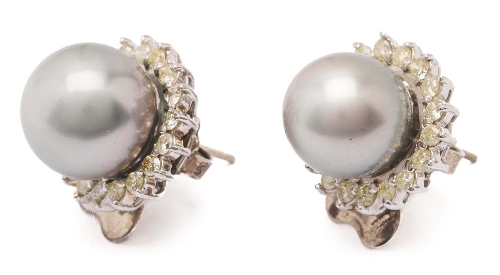 Lot 1035: 14K Gold, Pearl, & Diamond Earrings