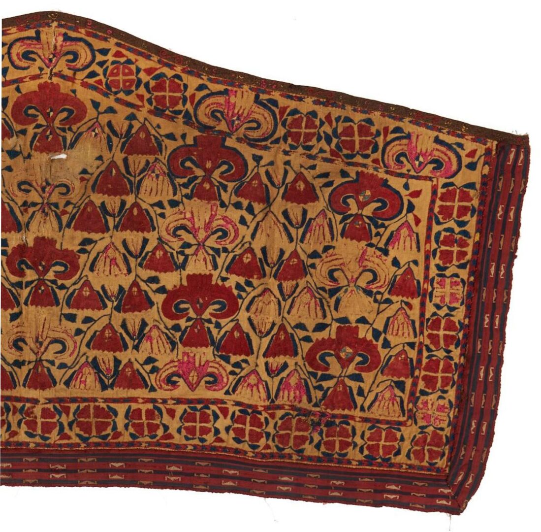 Lot 1094: Antique Tekke Asmalyk Weaving
