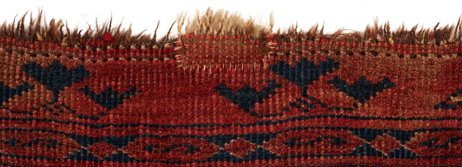 Lot 1101: Antique Turkmen Ersari Ak-Chuval Rug