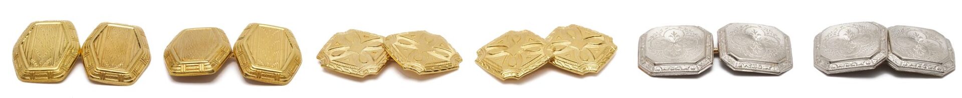 Lot 1106: 3 Pairs of Gold Cufflinks