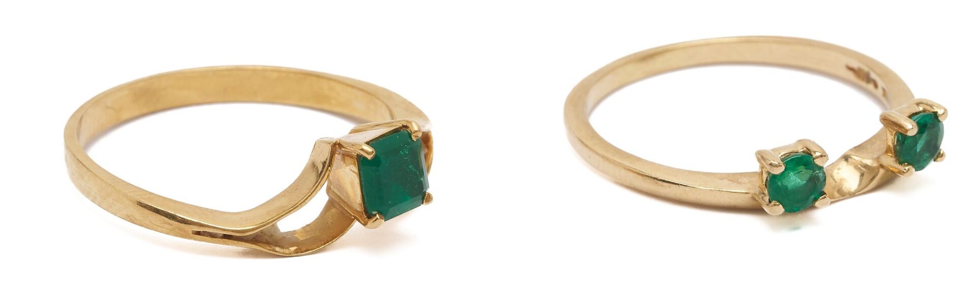 Lot 1123: 2 Gold & Emerald Rings