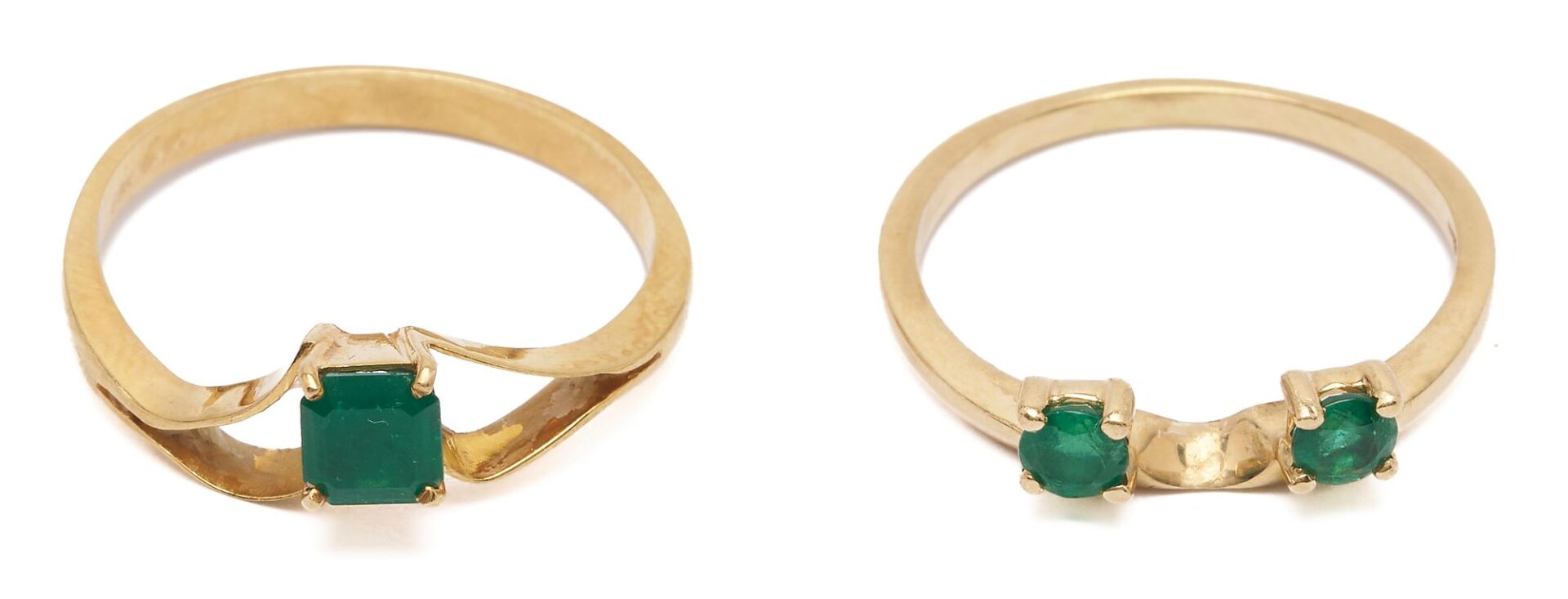 Lot 1123: 2 Gold & Emerald Rings