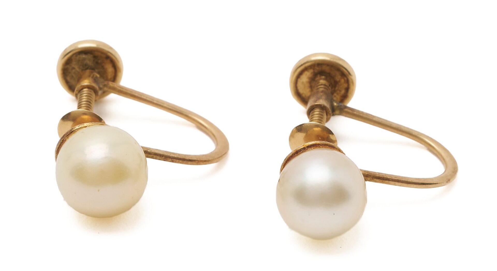 Lot 1127: 5 Pearl Necklaces & 1 Pr. of Pearl Earrings
