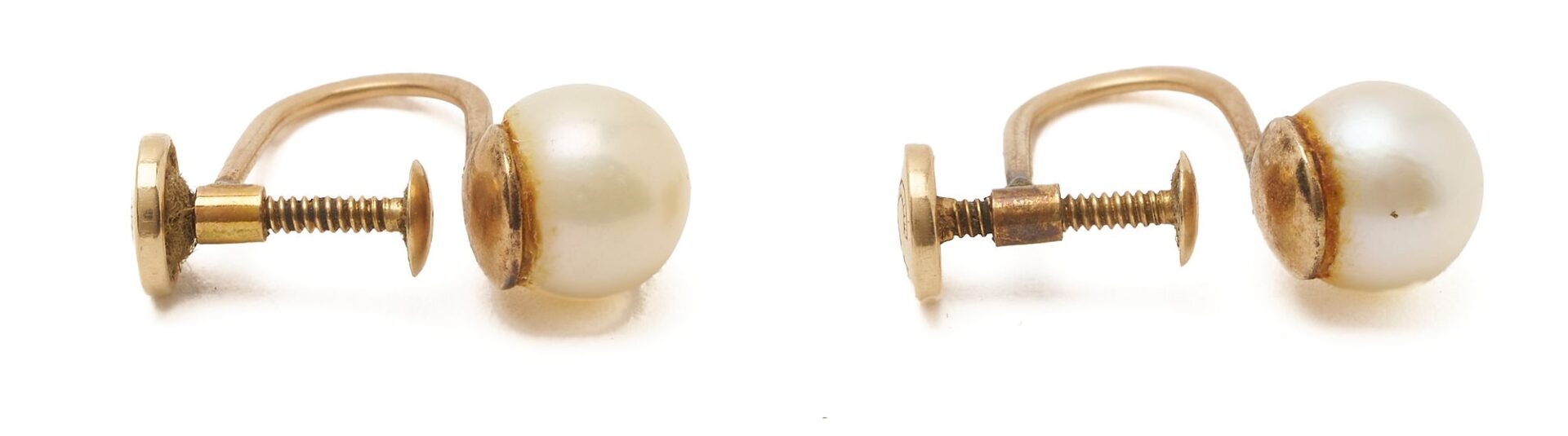 Lot 1127: 5 Pearl Necklaces & 1 Pr. of Pearl Earrings