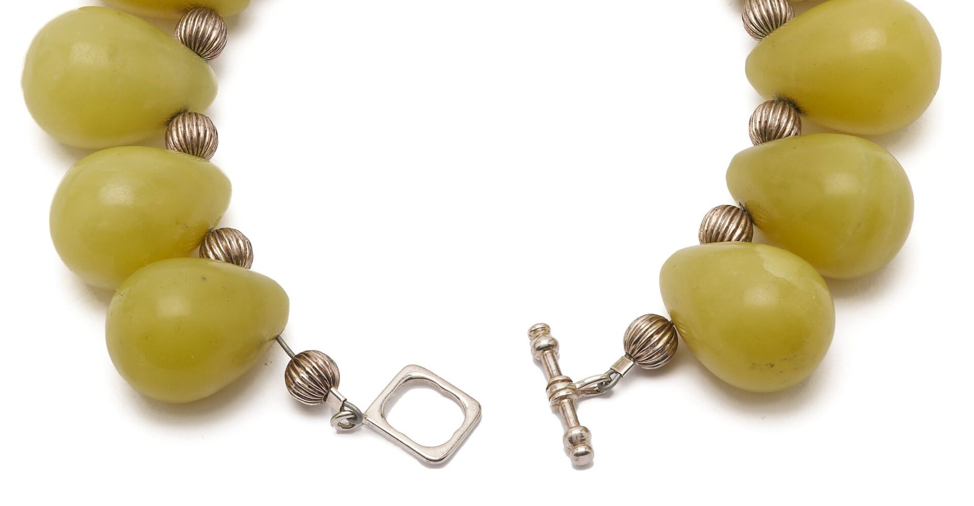 Lot 1138: Coral Necklace & Agate Bracelet