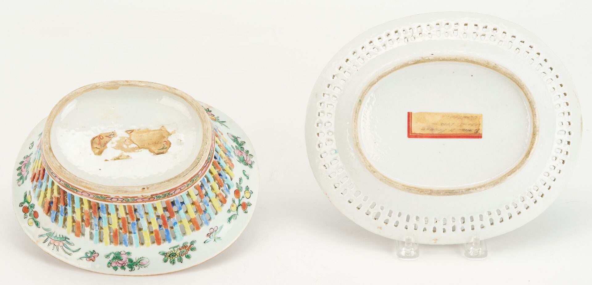Lot 18: Chinese Export Porcelain Bulb Vase & Chestnut Basket with Underplate