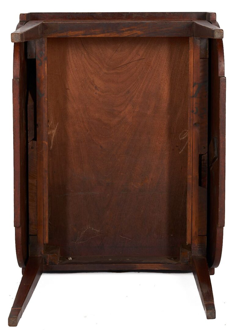 Lot 192: Federal Mahogany Pembroke Table, poss. Southern