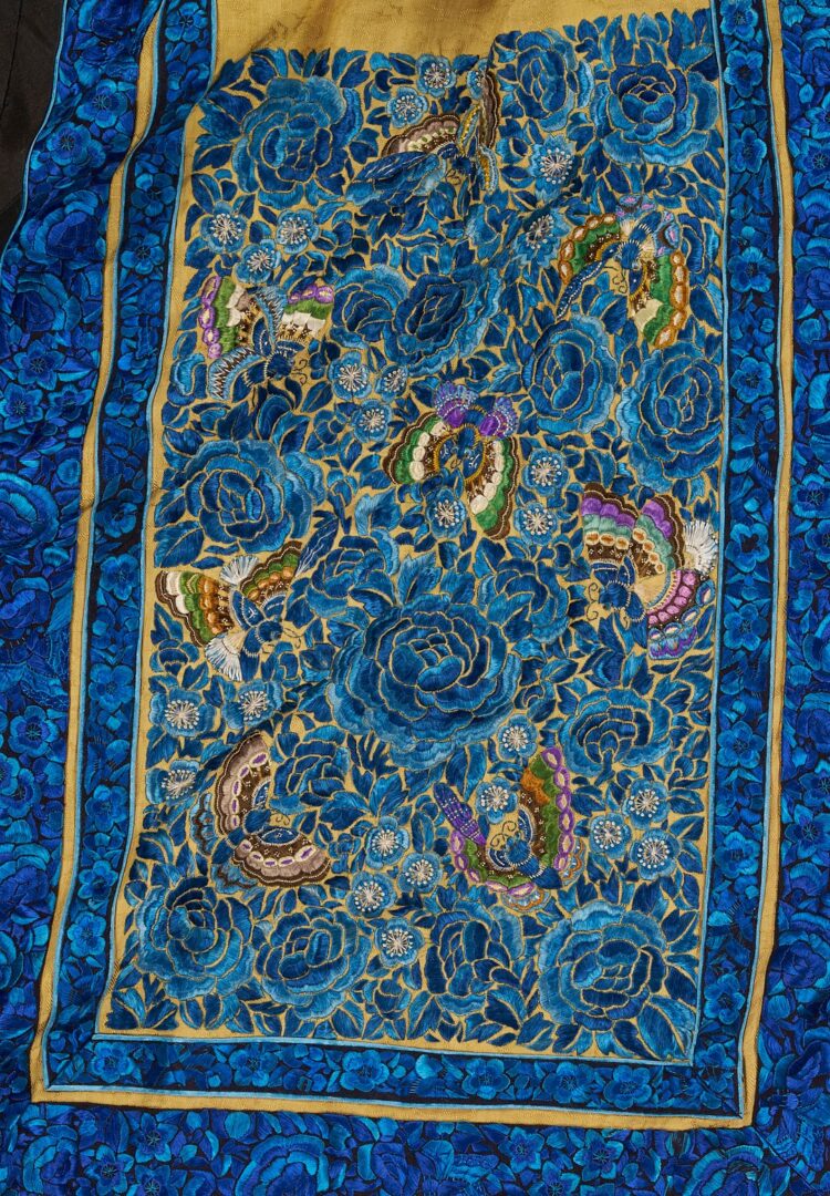 Lot 21: 6 Silk Embroidered Textiles incl. Rank Badge