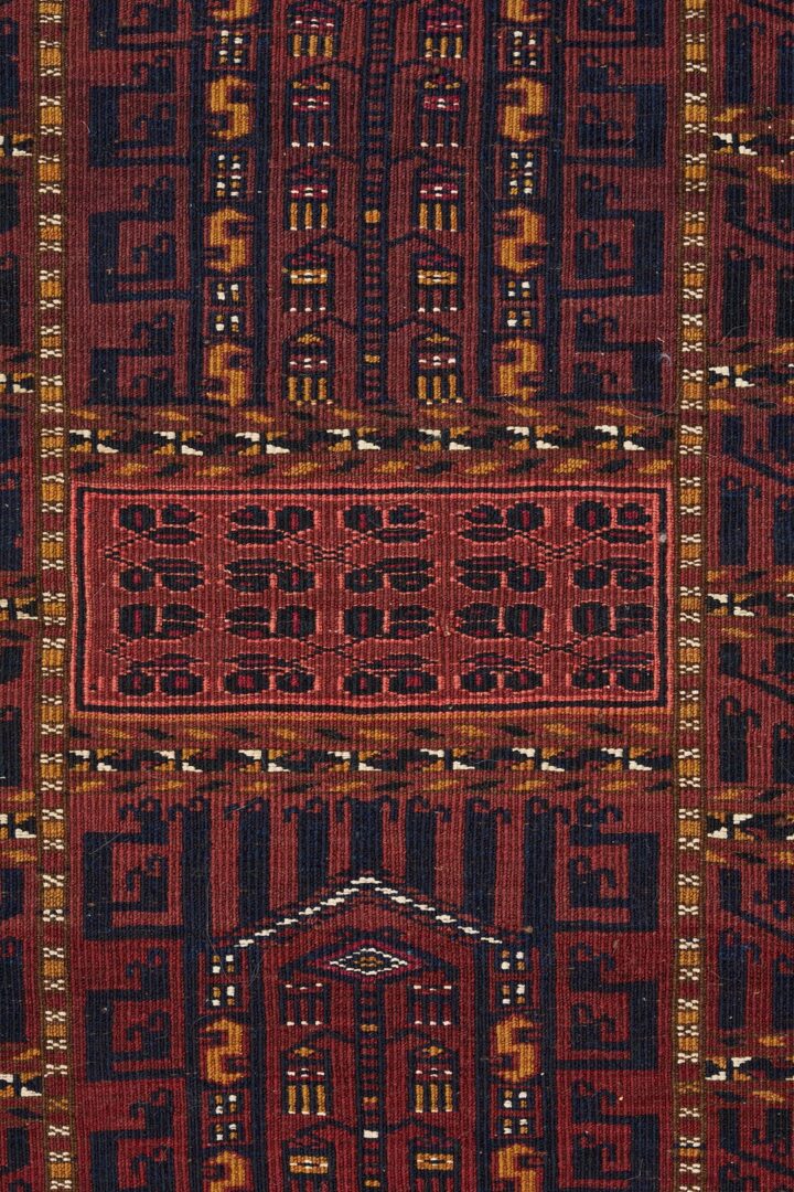 Lot 248: Antique Saryk Turkoman Ensi Prayer Rug
