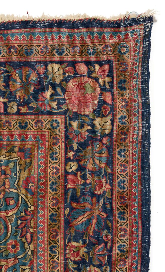 Lot 252: Persian Kashan Medallion Rug, 5 ft x 3.5 ft