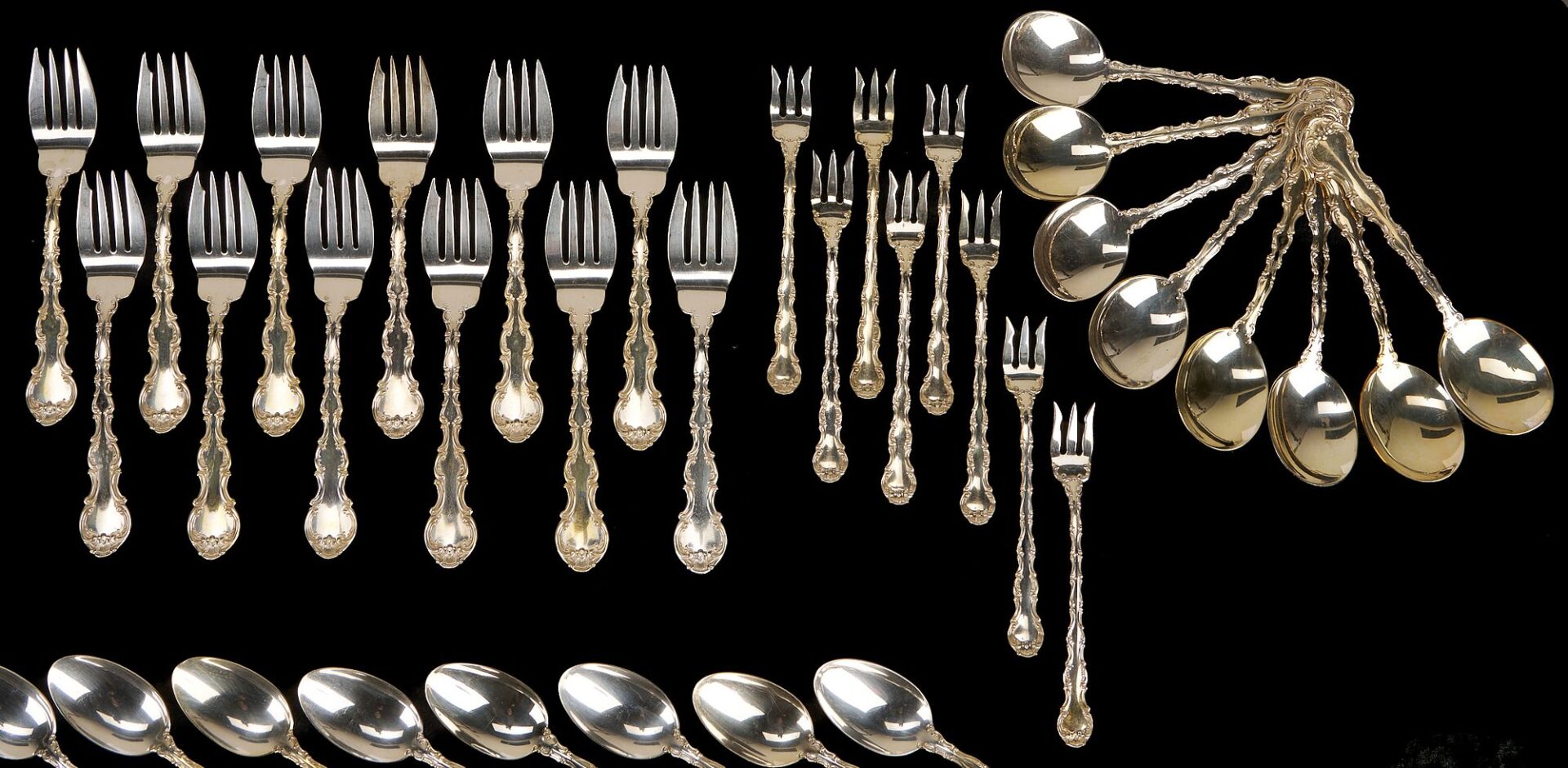 Lot 269: 102 Pcs. of Gorham Strasbourg Flatware