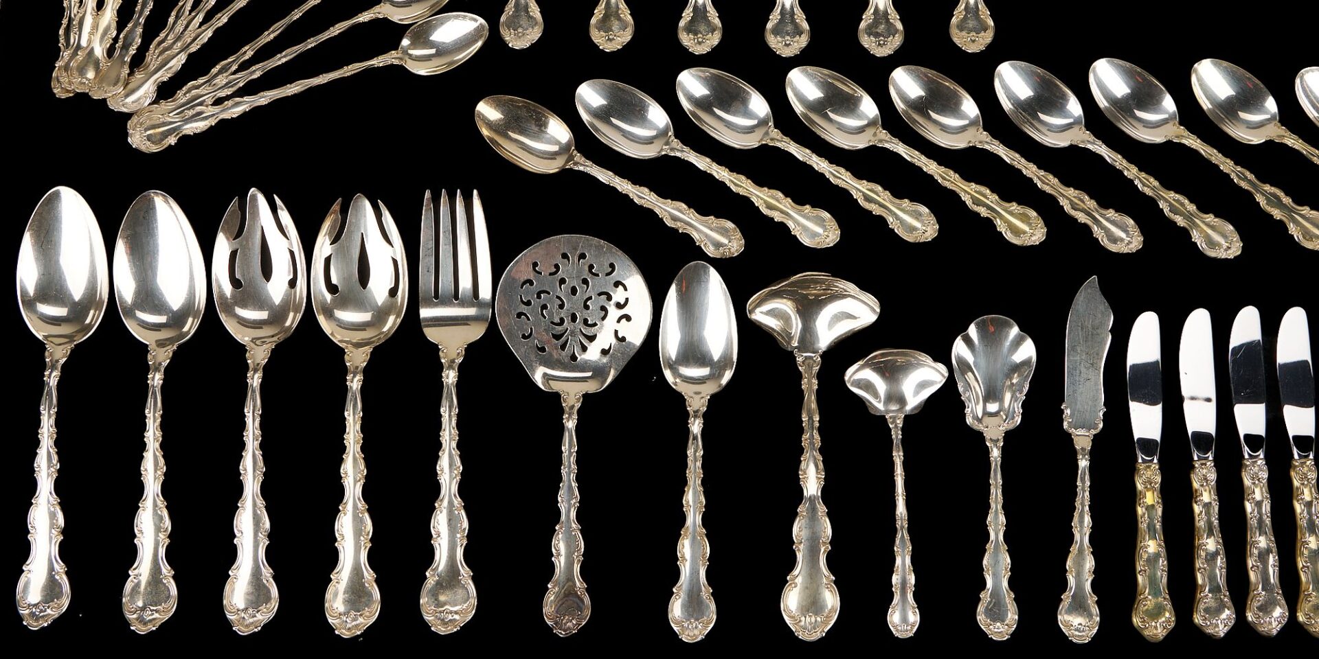 Lot 269: 102 Pcs. of Gorham Strasbourg Flatware