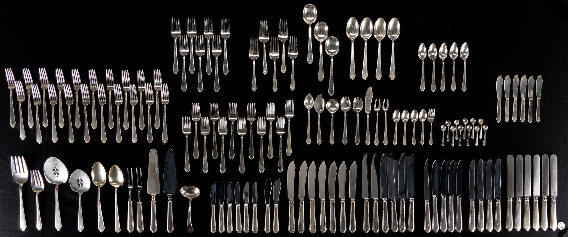 Lot 271: 133 Pcs. Lunt William & Mary Sterling Flatware