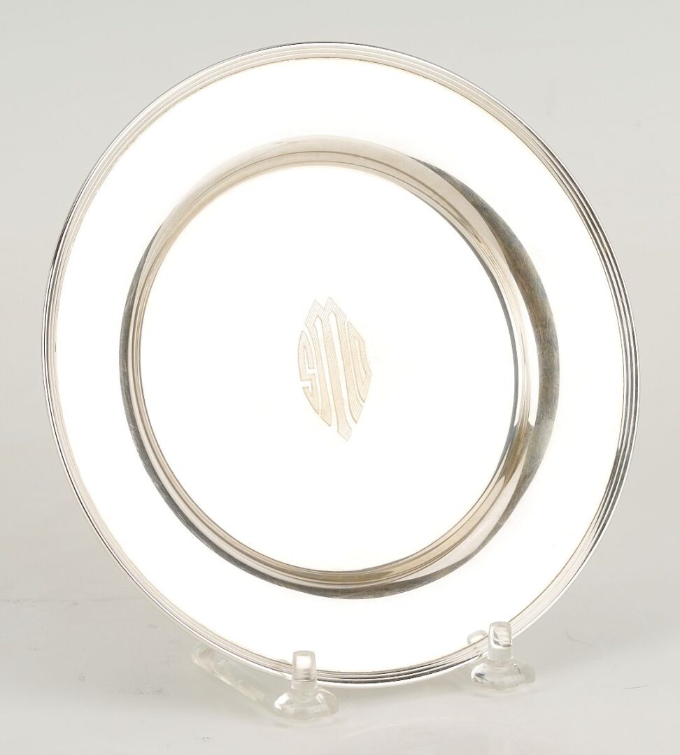 Lot 287: 12 Heavy Sterling Bread and Butter Plates