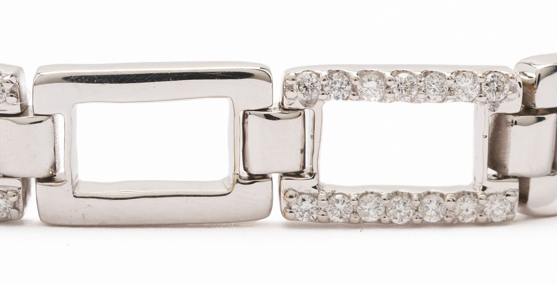 Lot 314: 18K Gold & Diamond Bracelet