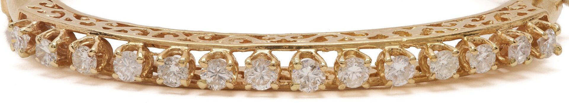 Lot 316: 14K Gold & Diamond Bangle Bracelet