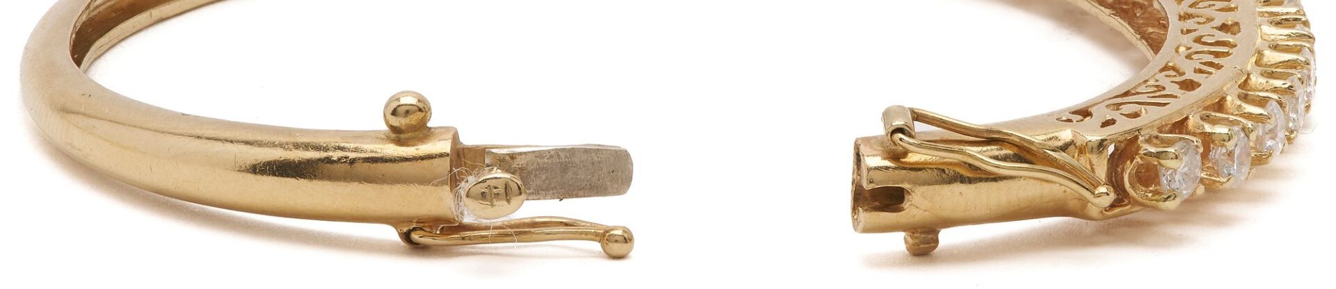 Lot 316: 14K Gold & Diamond Bangle Bracelet
