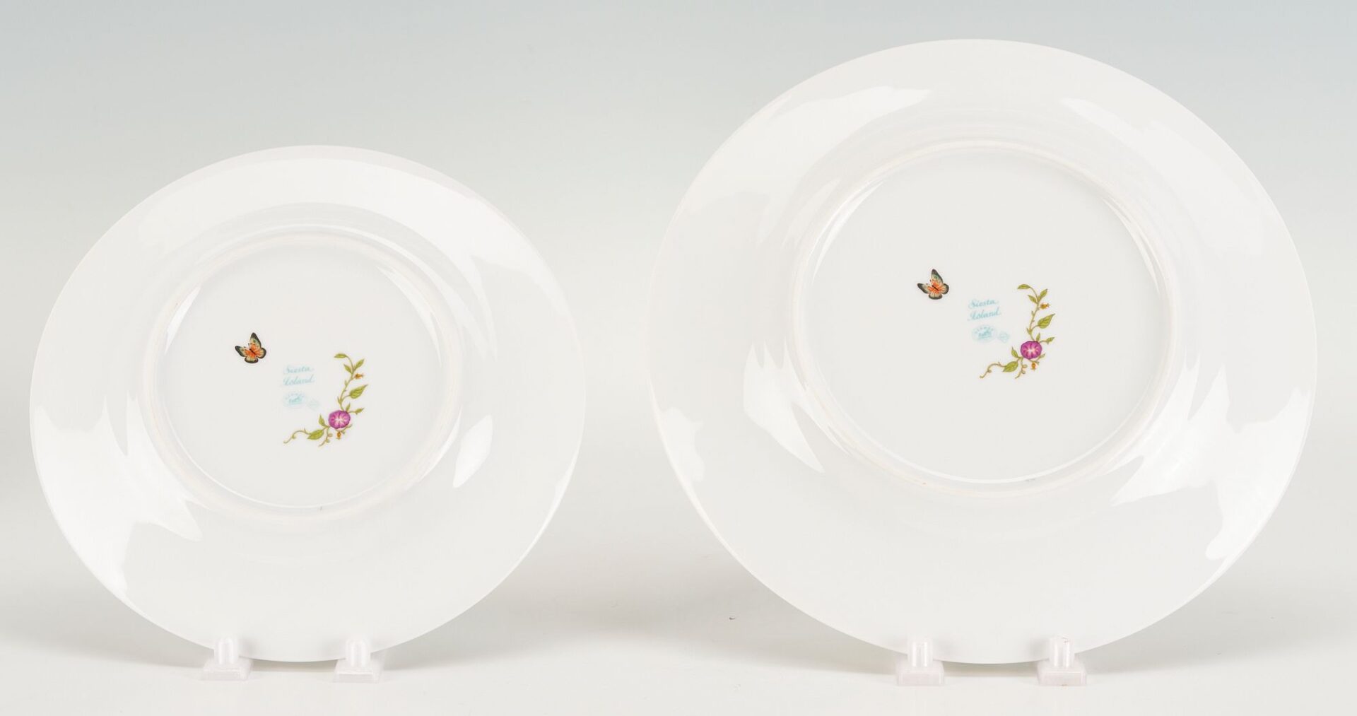 Lot 338: Hermes Siesta Island Porcelain Dinnerware, 55 pcs
