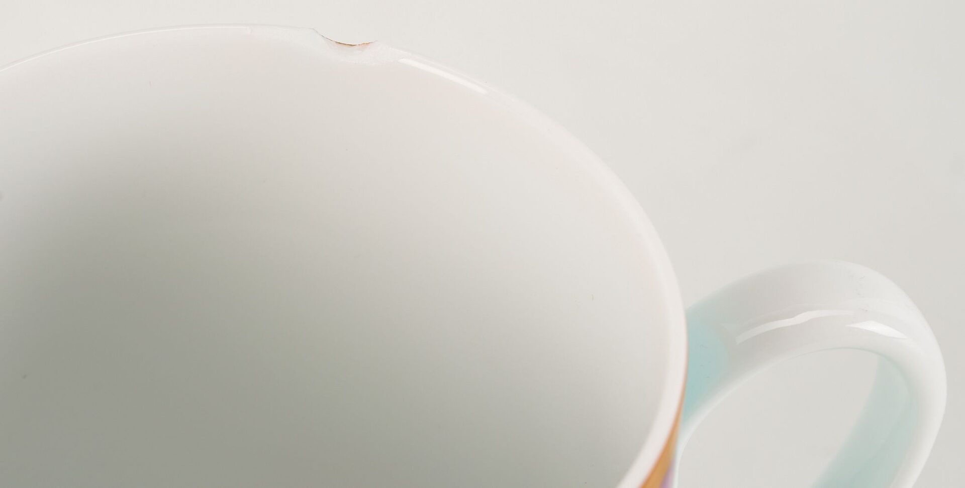 Lot 338: Hermes Siesta Island Porcelain Dinnerware, 55 pcs