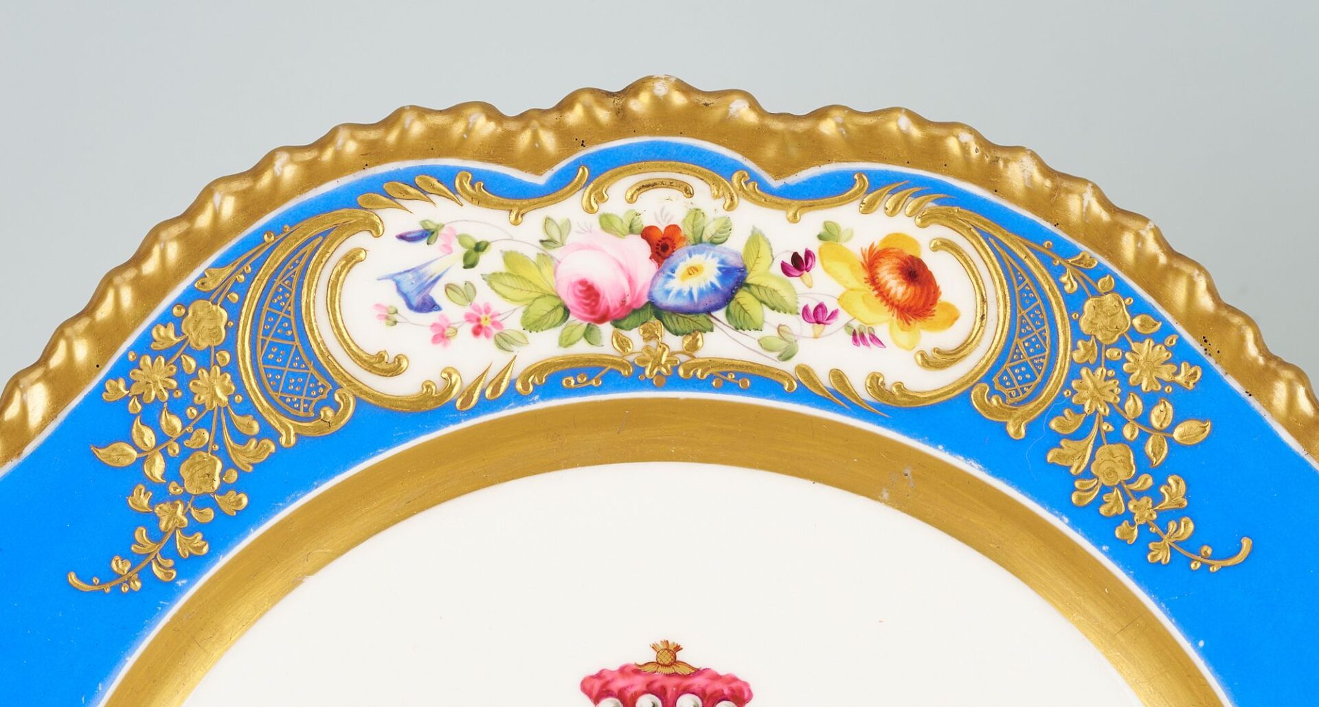 Lot 345: 2 Armorial Porcelain Plates, Northumberland