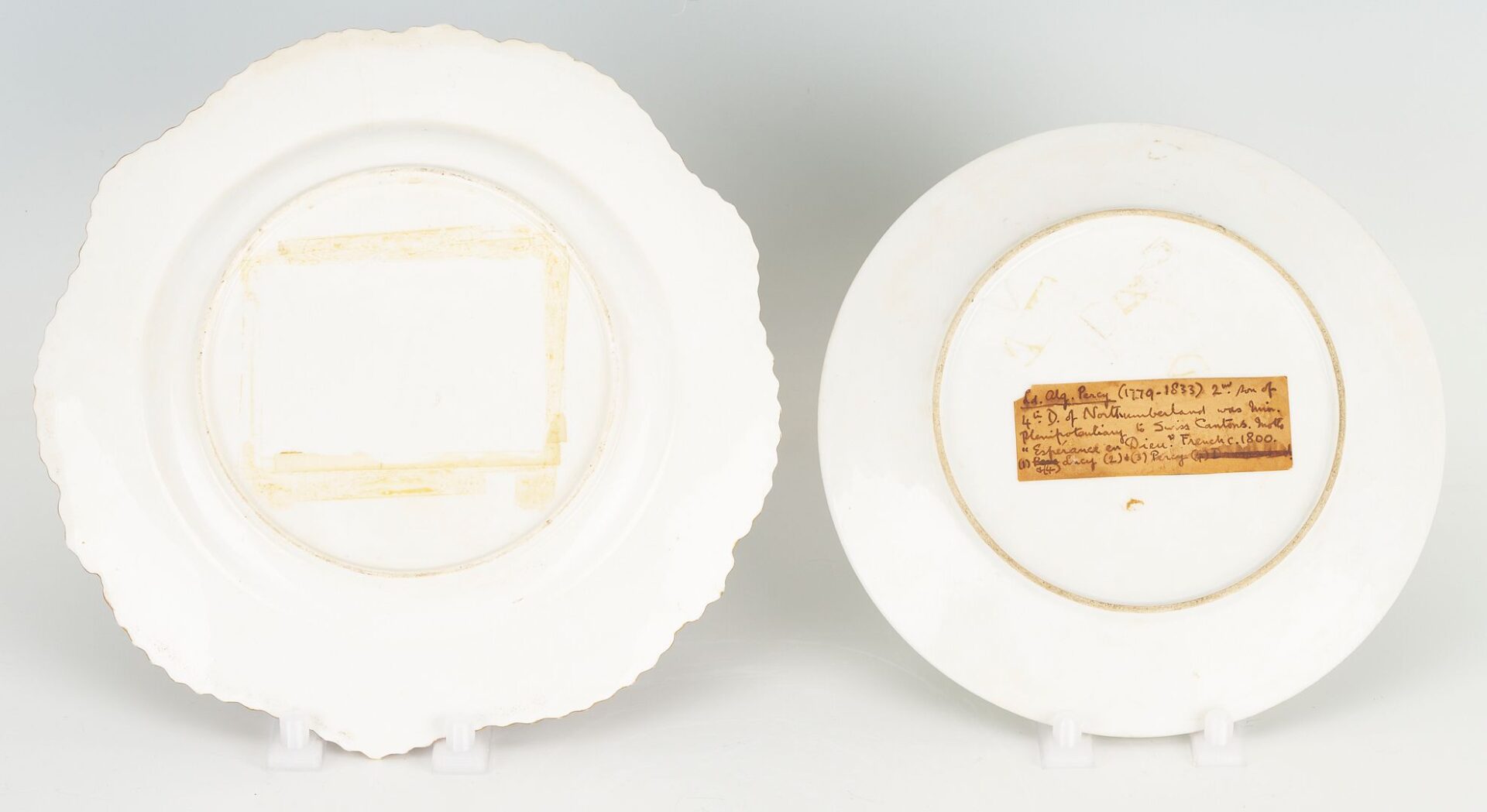 Lot 345: 2 Armorial Porcelain Plates, Northumberland