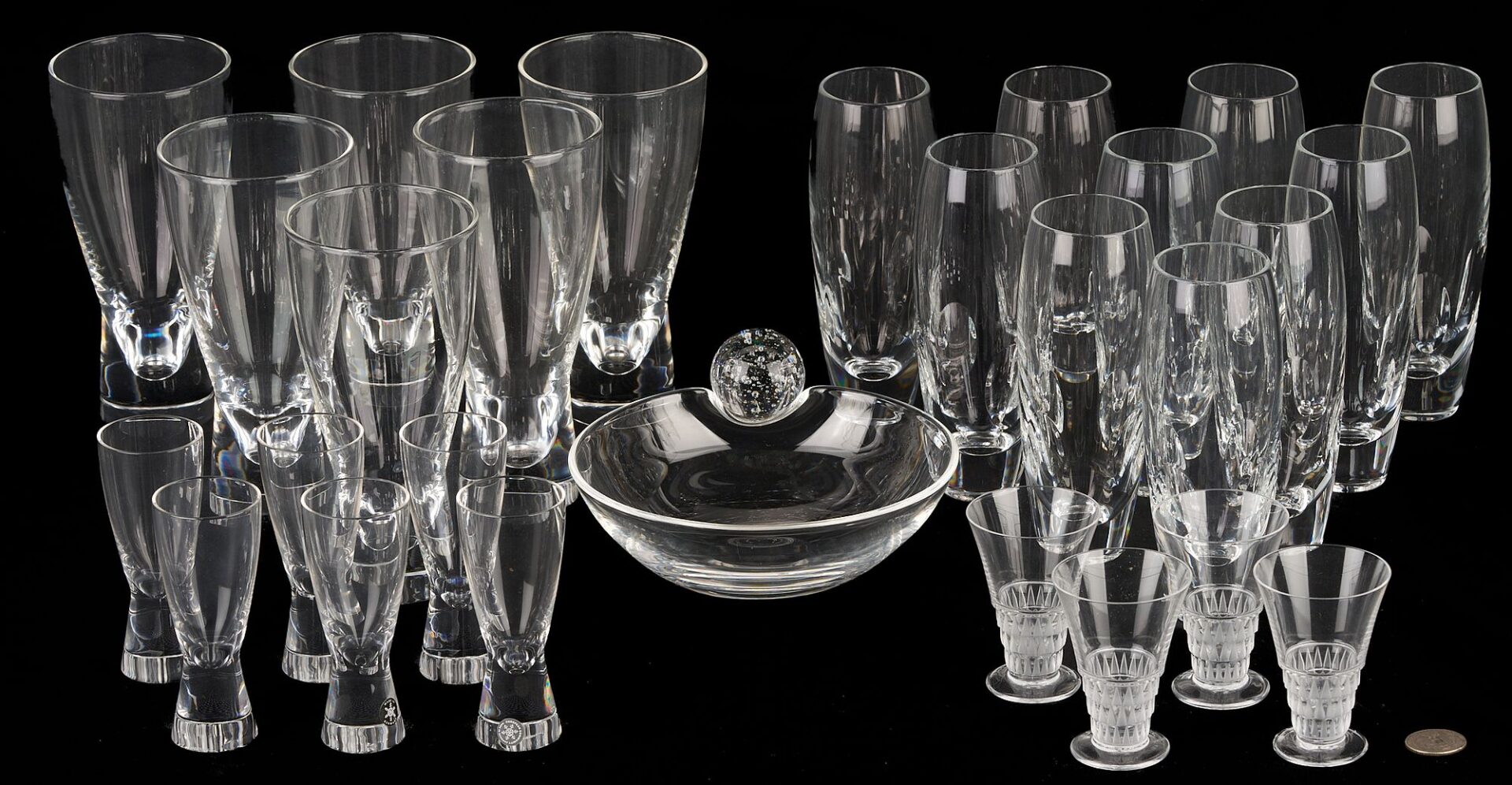 Lot 354: 27 Pcs. of Steuben and Lalique Glassware