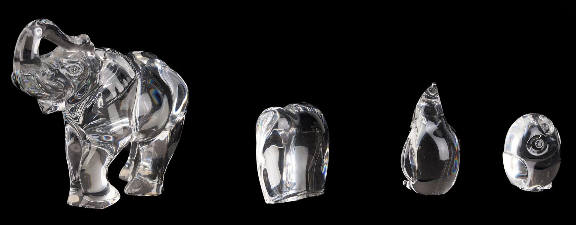 Lot 355: 8 Crystal Animal Figurines, incl. Baccarat and Steuben