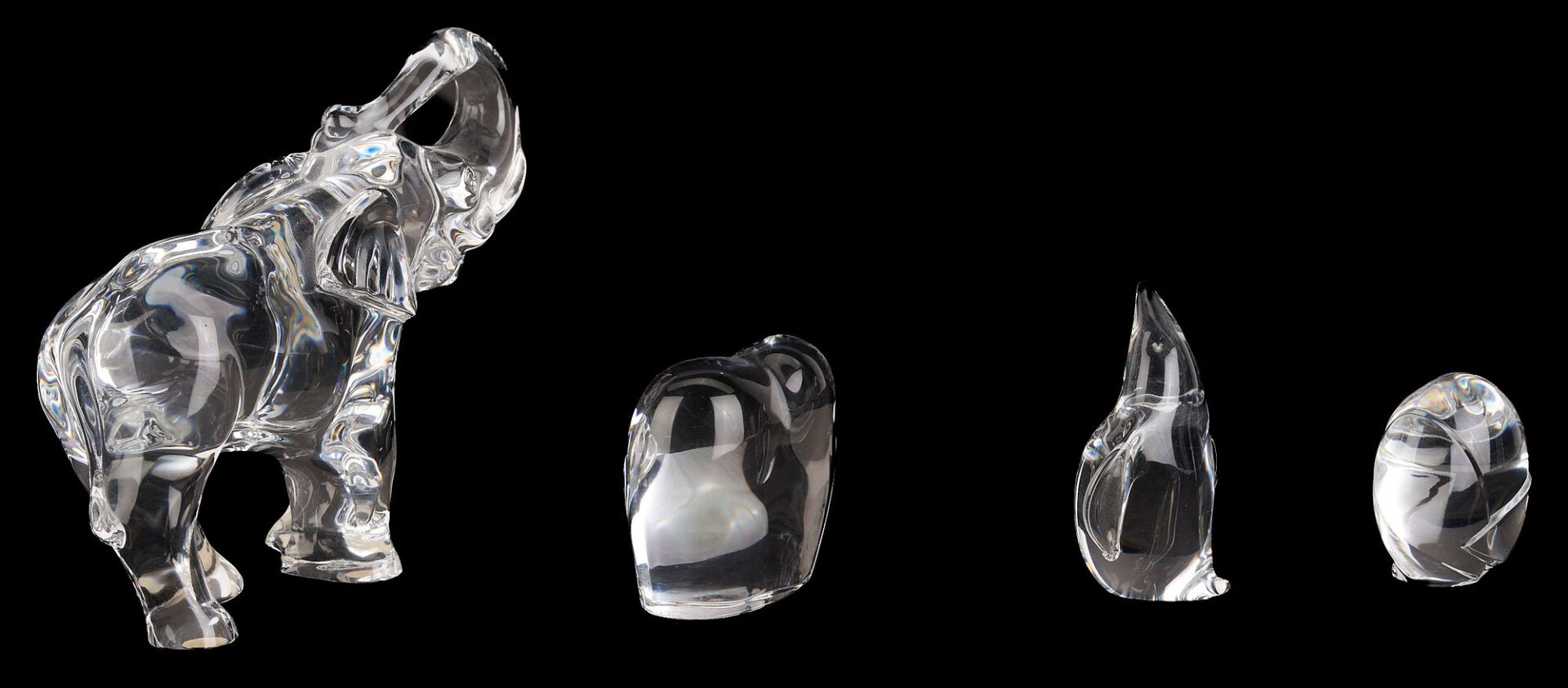 Lot 355: 8 Crystal Animal Figurines, incl. Baccarat and Steuben