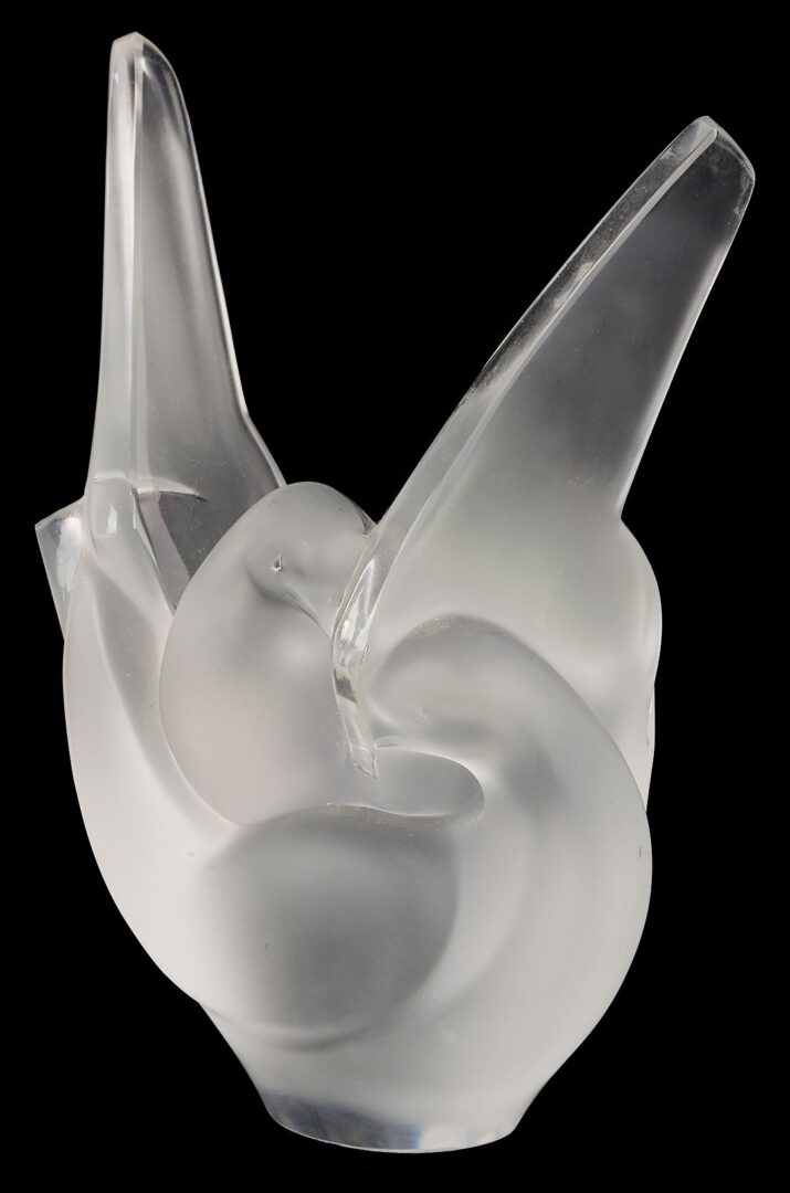 Lot 364: Lalique Burges Pigeon and Sylvie Flower Frog Vase