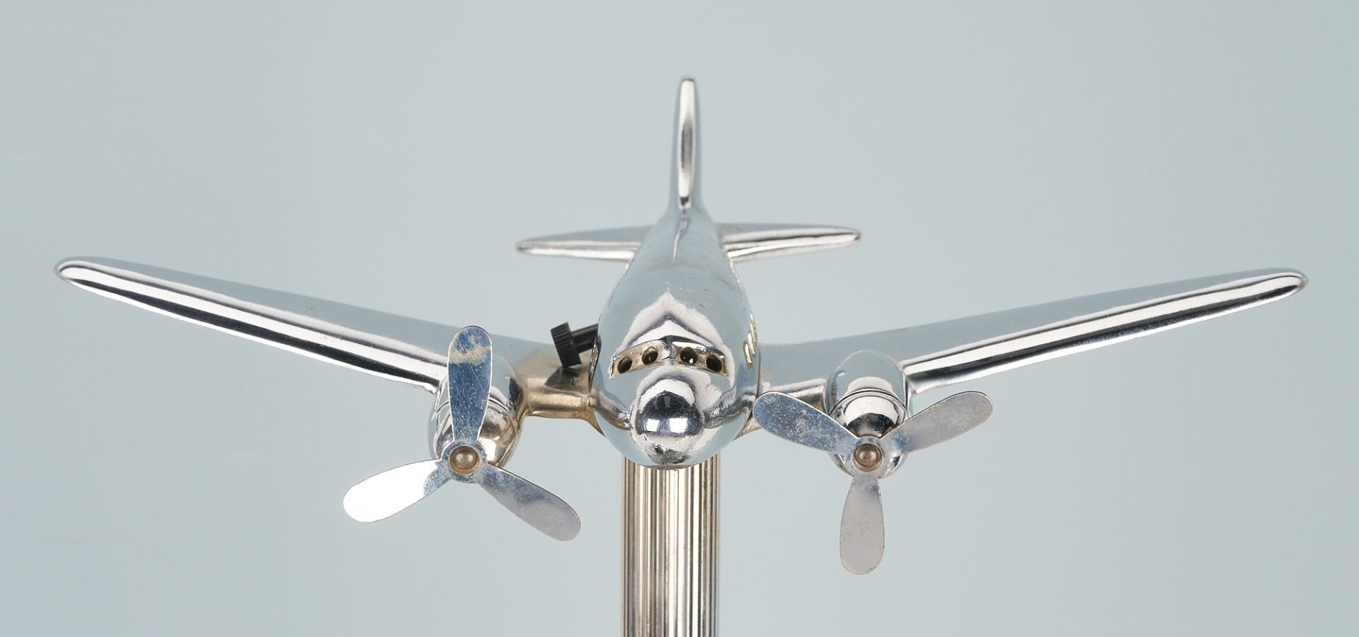 Lot 386: Art Deco Airplane Lighted Smoking Stand