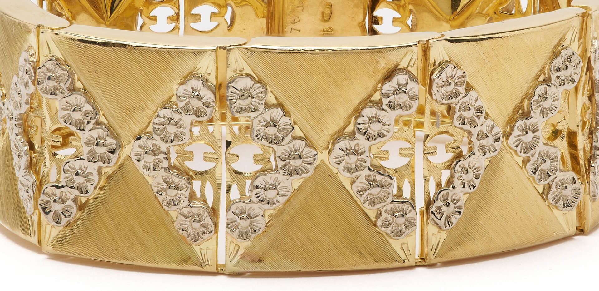 Lot 40: 18K Gold Italian Designer Bracelet
