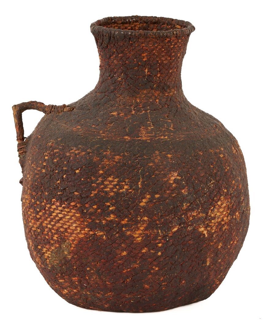 Lot 460: Native American Apache Tus Water Basket