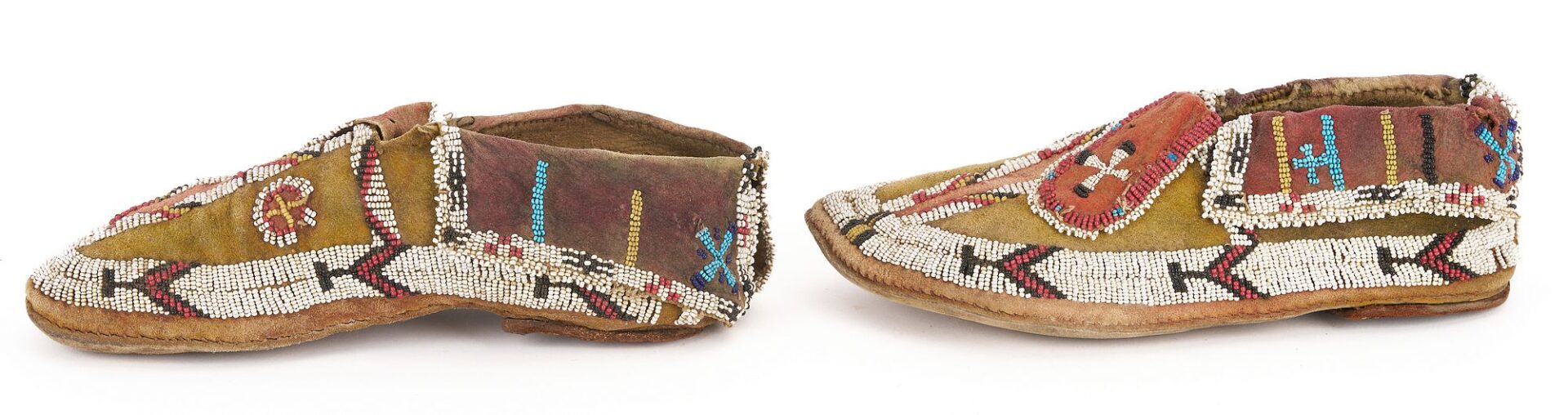 Lot 462: Pair of Native American Beaded Moccasins