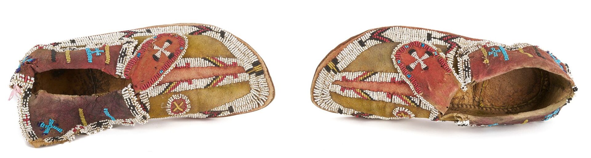 Lot 462: Pair of Native American Beaded Moccasins