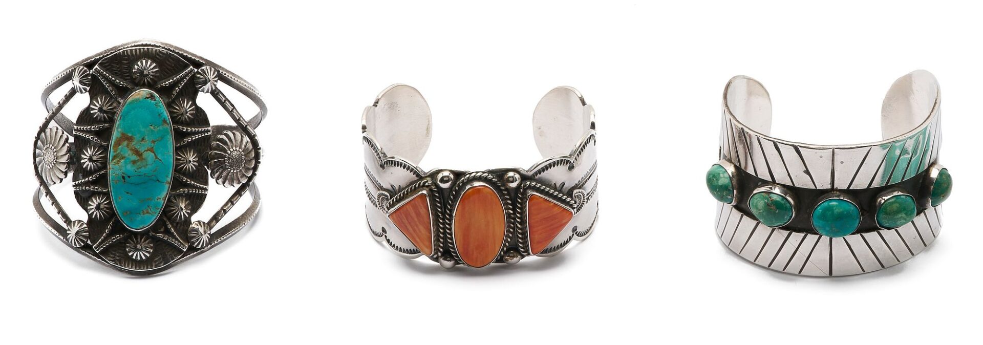 Lot 466: 4 Native American Jewelry Items