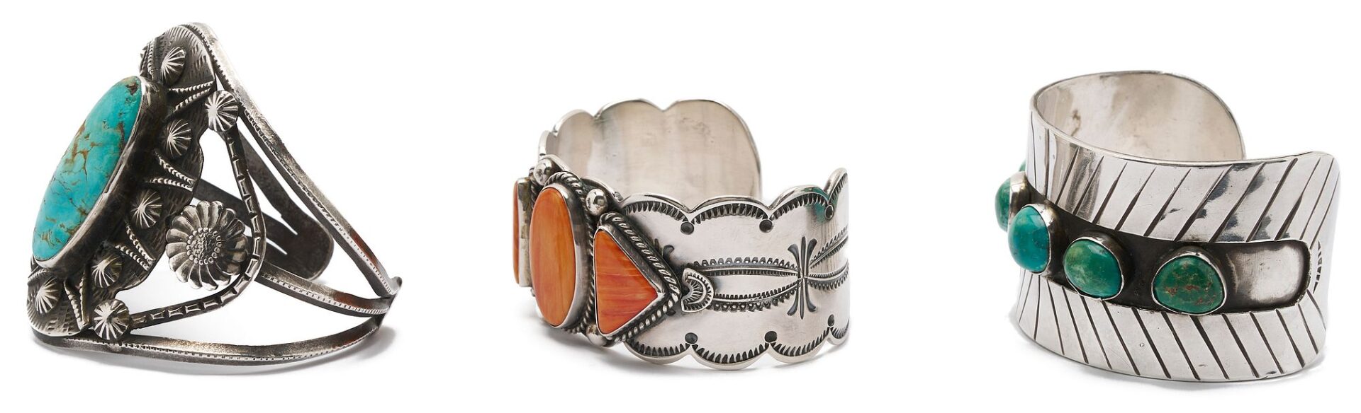 Lot 466: 4 Native American Jewelry Items