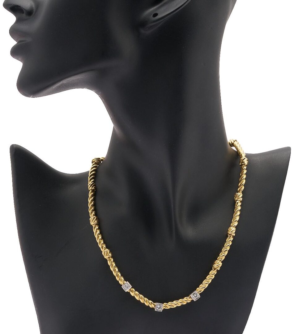 Lot 53: 18K Gold & Diamond Necklace