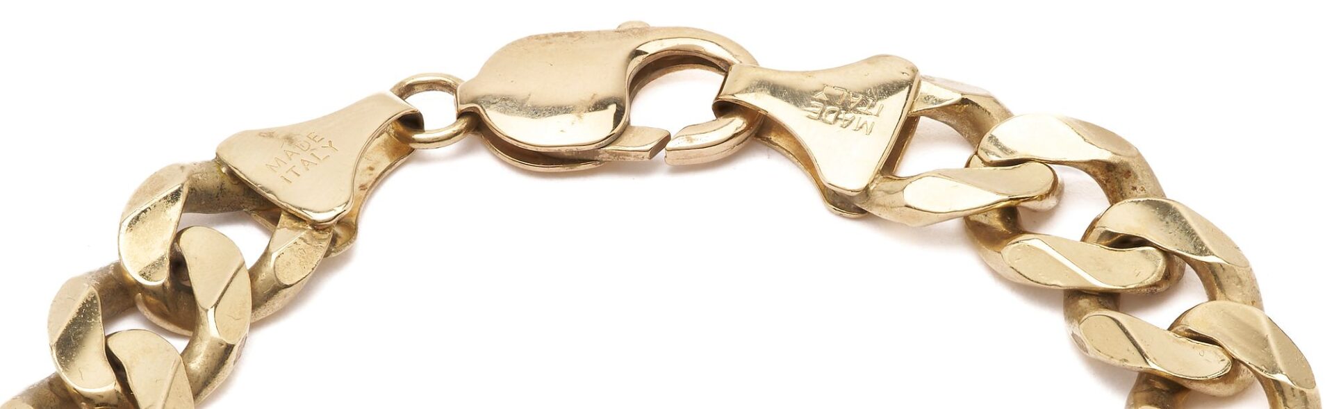 Lot 614: 10K Gold Figaro Style Chain Bracelet