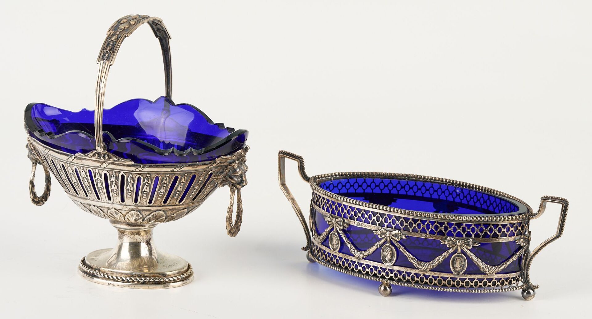 Lot 62: 23 Continental .800 Silver & S/P Table Items