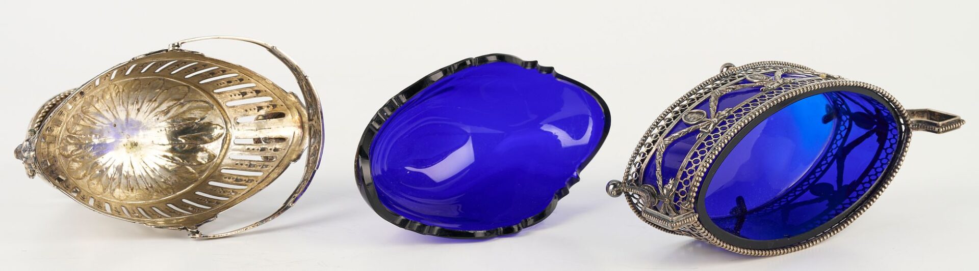 Lot 62: 23 Continental .800 Silver & S/P Table Items